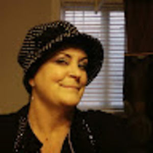 Meet your Posher, Polly